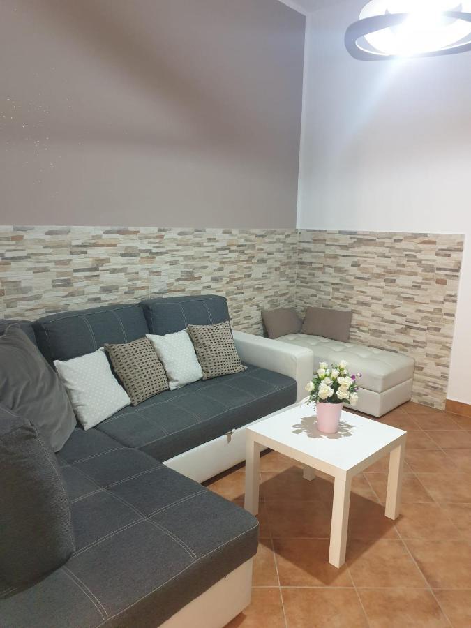 Apartment Palermo Castle Zisa Bagian luar foto